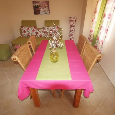 Rustica With 2 Bedrooms *
